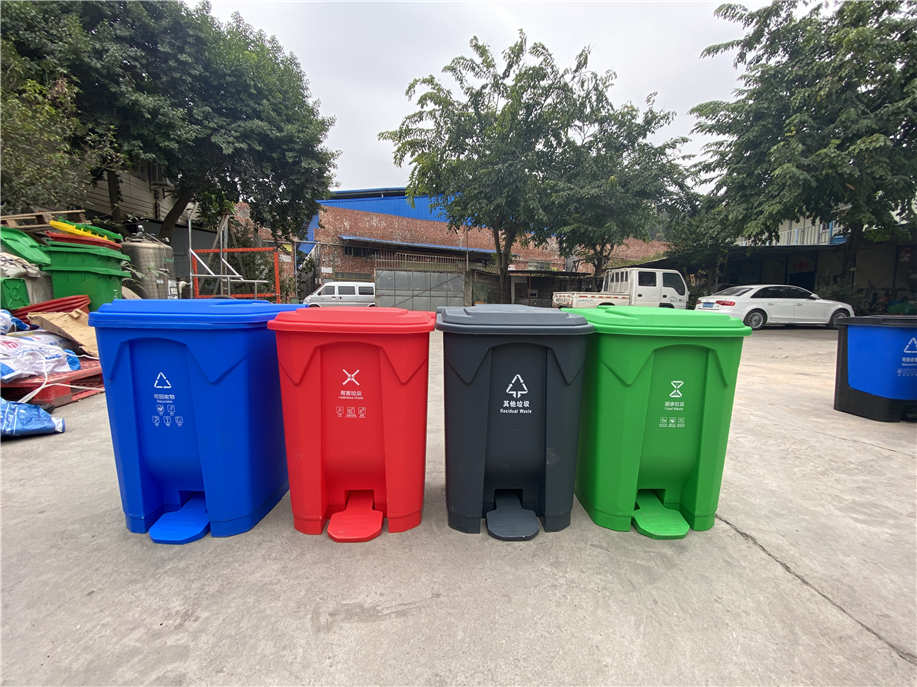 塑料分类垃圾桶.jpg